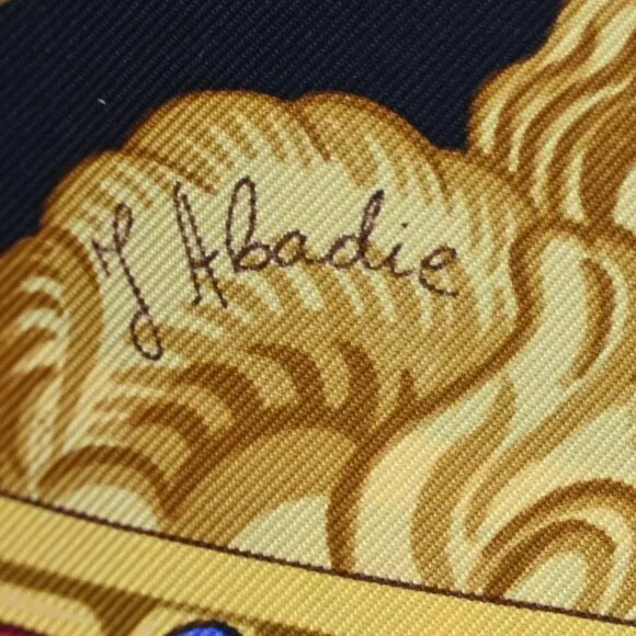 HERMES XL Carre Scarf Le Triomphe du Paladin 100% Silk Black Gold 69RL761 - Picture 8 of 10